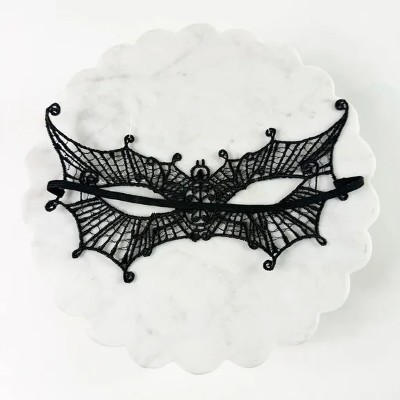 12. 🐣 NWOT Black Lace Bat Mask Sexy – Halloween, Cosplay, Party - Picture 4 of 5